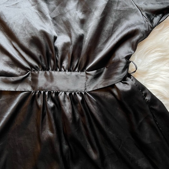 Betsey Johnson Intimates Robe - Picture 9 of 9